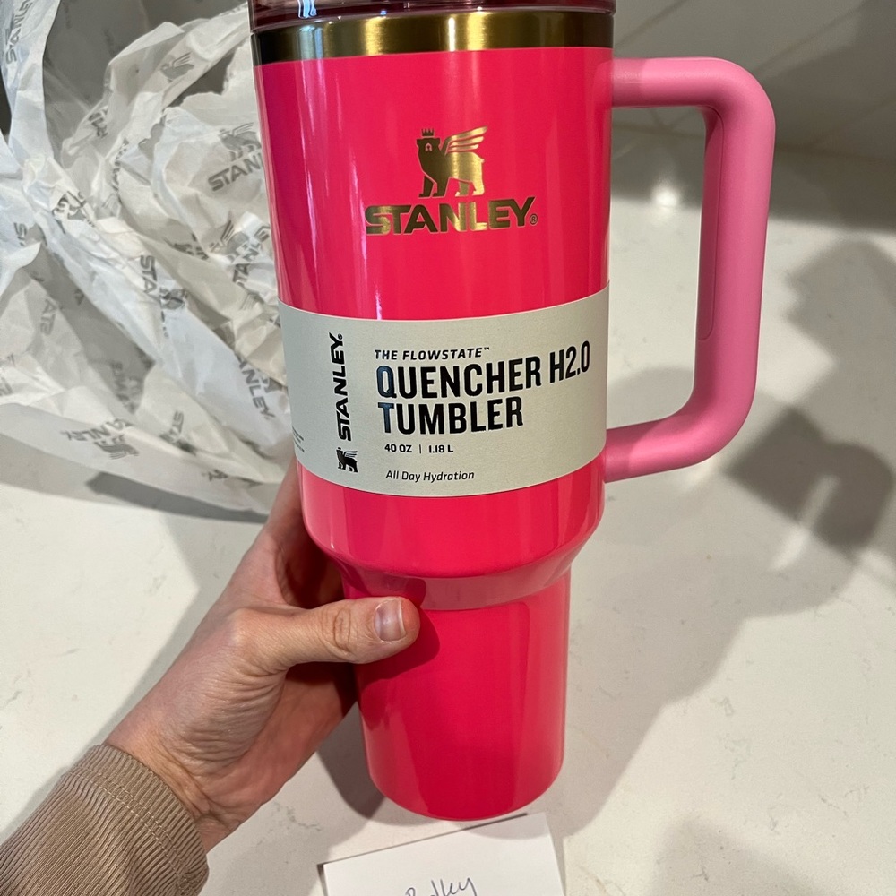 BNWT pink parade Stanley quencher